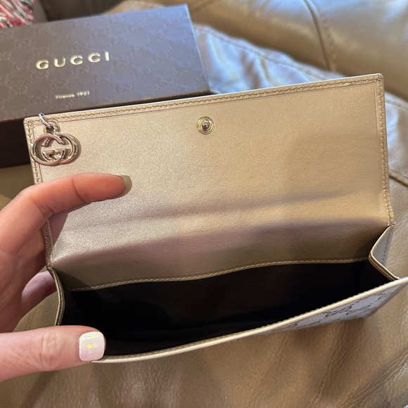 Gucci Imprim Silver Wallet with box Authentic - Picture 7 of 11